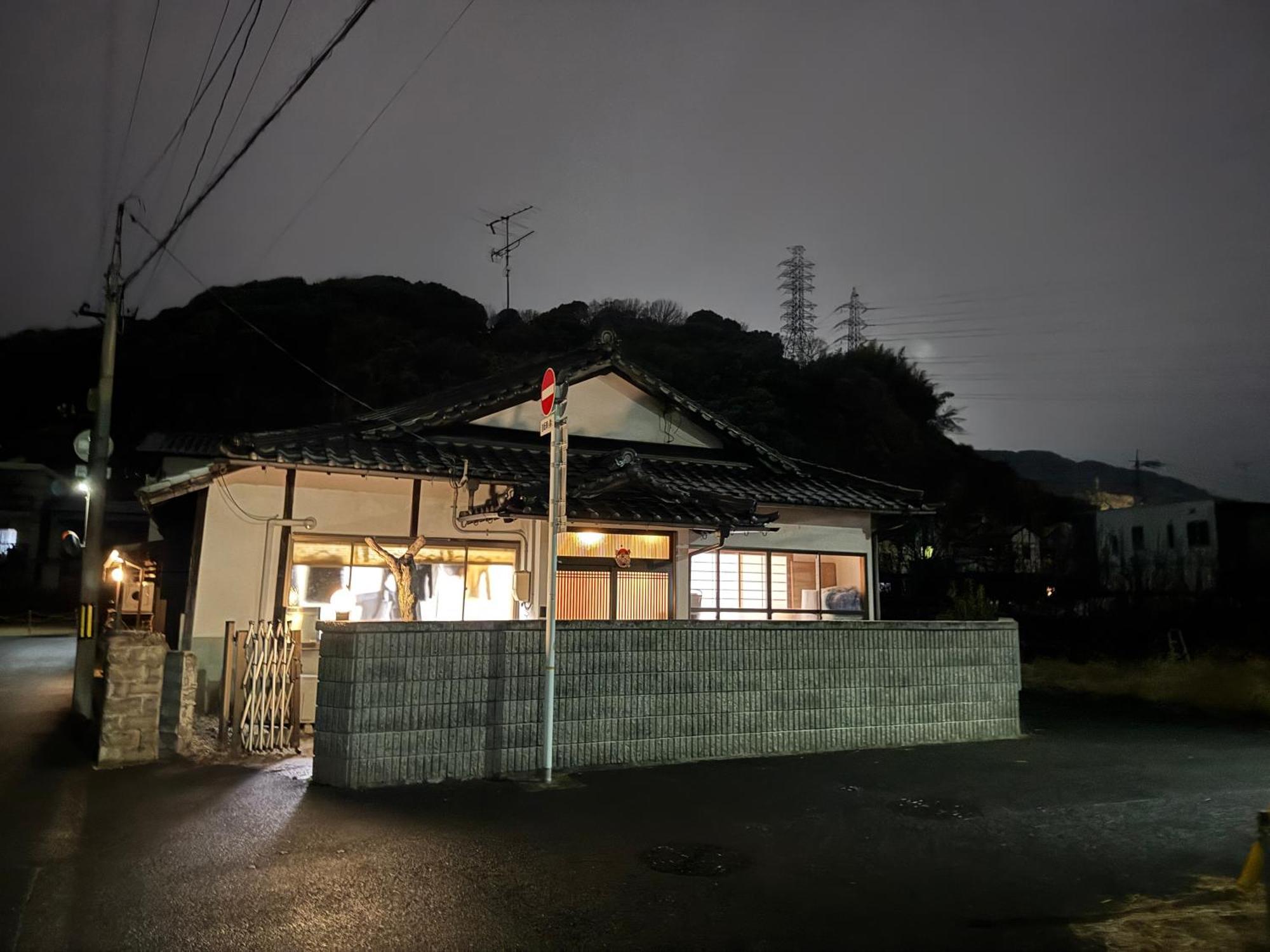 Wholeearth Ryokan Hiroshima Exterior foto